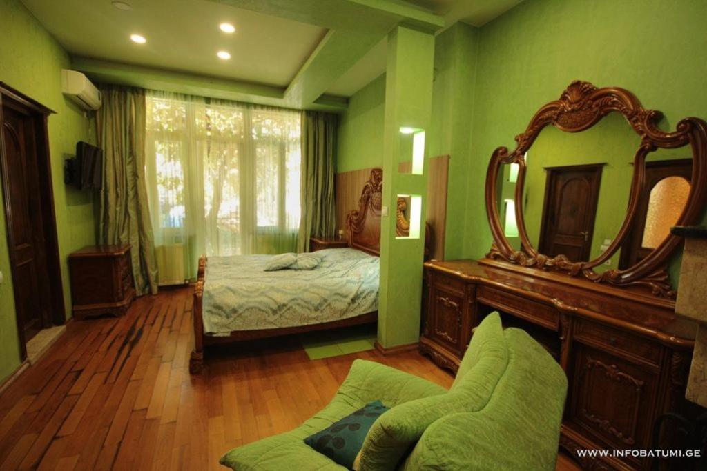 Hotel Black Sea House Batumi Ngoại thất bức ảnh